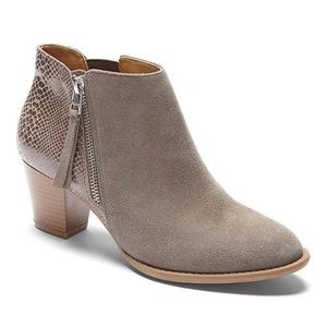 Vionic Anne suede booties
